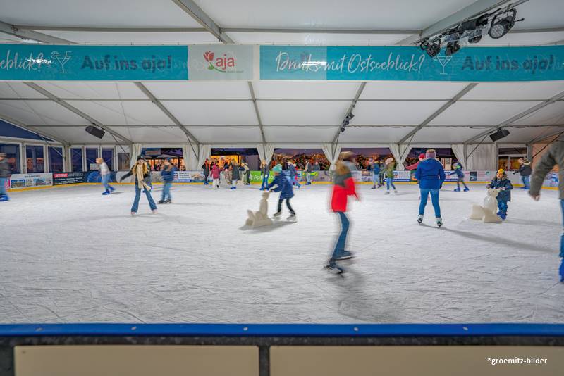 Du betrachtest gerade Grömitzer Eiszeit 2024/25 – Wintervergnügen auf Eis und Rodelbahn mit Ostseeblick