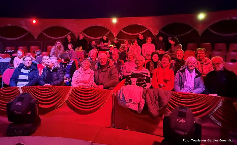 Du betrachtest gerade Tourismus-Service Grömitz und Zoo Arche Noah laden Seniorenbeirat zu „Circus Generation“ ein